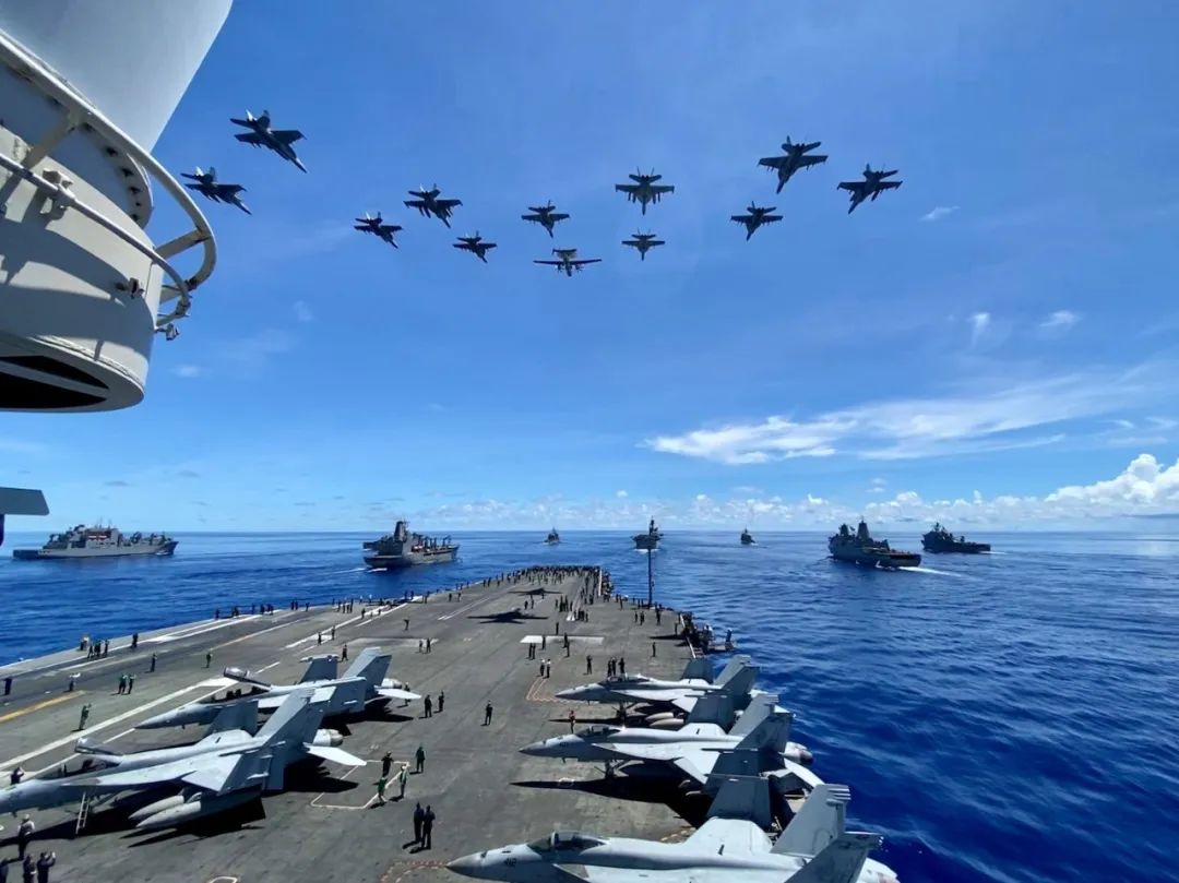 倾巢而出，目标中俄！美海军演习集结6个航母战斗群为全球大规模冲突做准备！